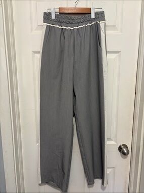 NWT Via Bovio Gray Wide-Leg Trousers with White Side Stripe